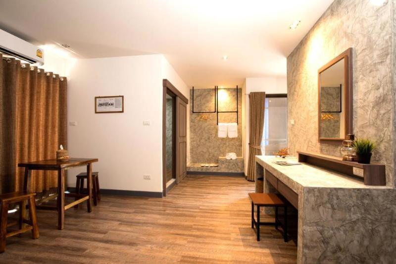Boutique Poo-Yai Lee Hotel Bangkok Room photo